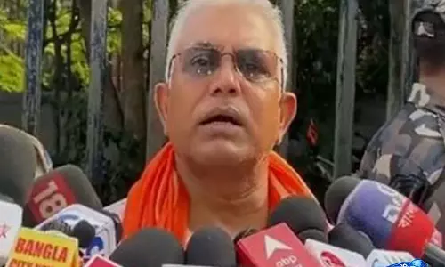 कई मामलों में उनका नाम आता है: अभिषेक बनर्जी की ED जांच पर दिलीप घोष का आरोप कई मामलों में उनका नाम आता है: अभिषेक बनर्जी की ED जांच पर दिलीप घोष का आरोप