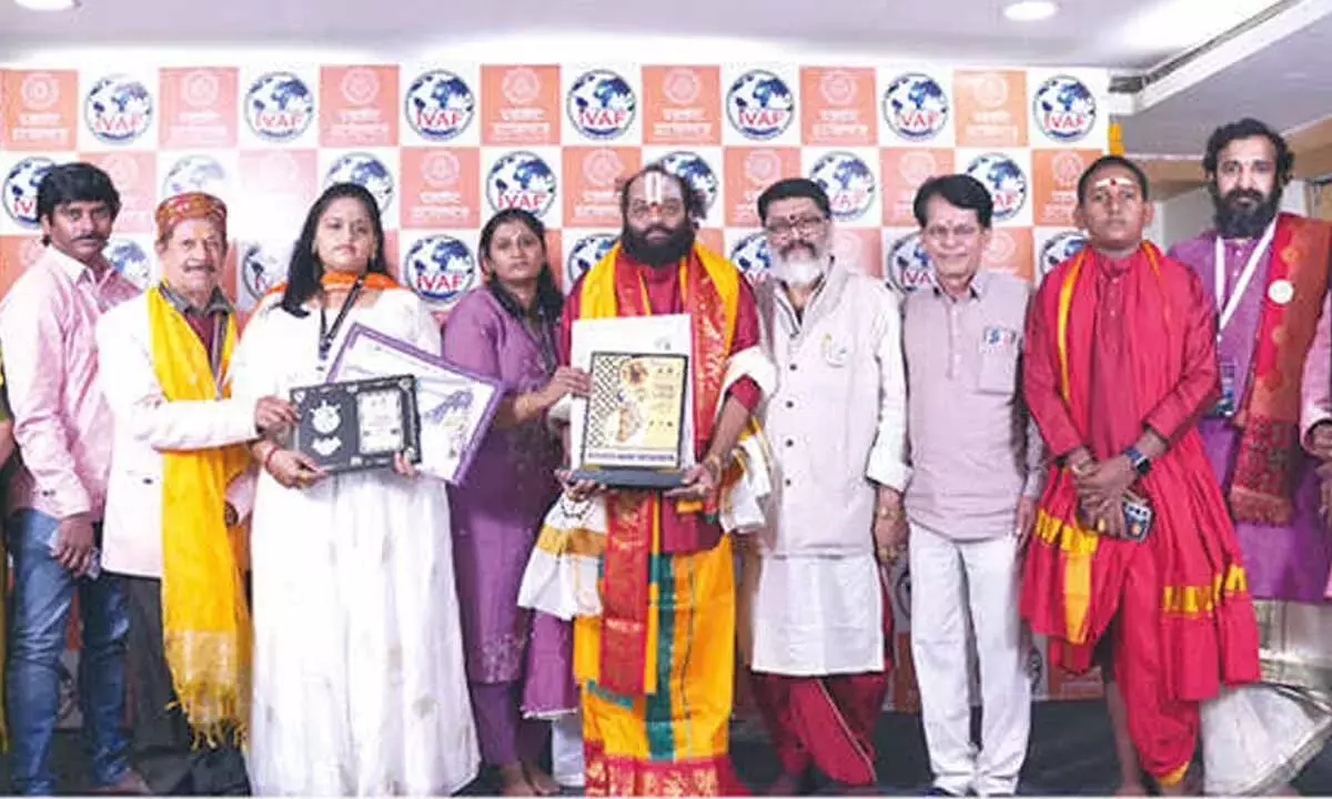 Andhra: IVAF ग्लोबल एक्सीलेंस अवार्ड्स प्रदान किए गए Andhra: IVAF ग्लोबल एक्सीलेंस अवार्ड्स प्रदान किए गए