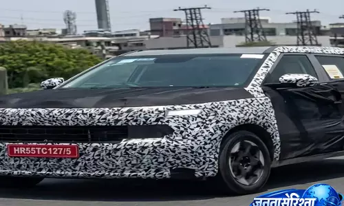 कॉम्पैक्ट SUV बाजार में हलचल, नई Kia Sonet जल्द हो सकती है पेश कॉम्पैक्ट SUV बाजार में हलचल, नई Kia Sonet जल्द हो सकती है पेश