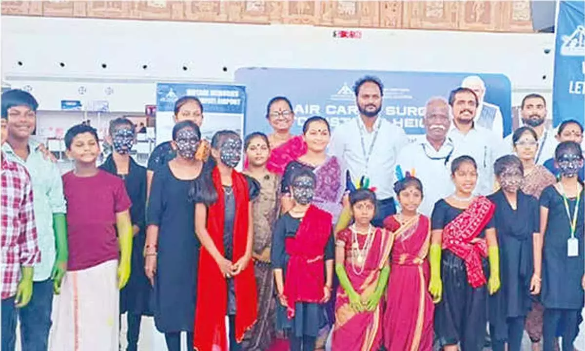 Andhra: तिरूपति हवाई अड्डे पर यात्री सुविधा दिवस आयोजित किया गया Andhra: तिरूपति हवाई अड्डे पर यात्री सुविधा दिवस आयोजित किया गया