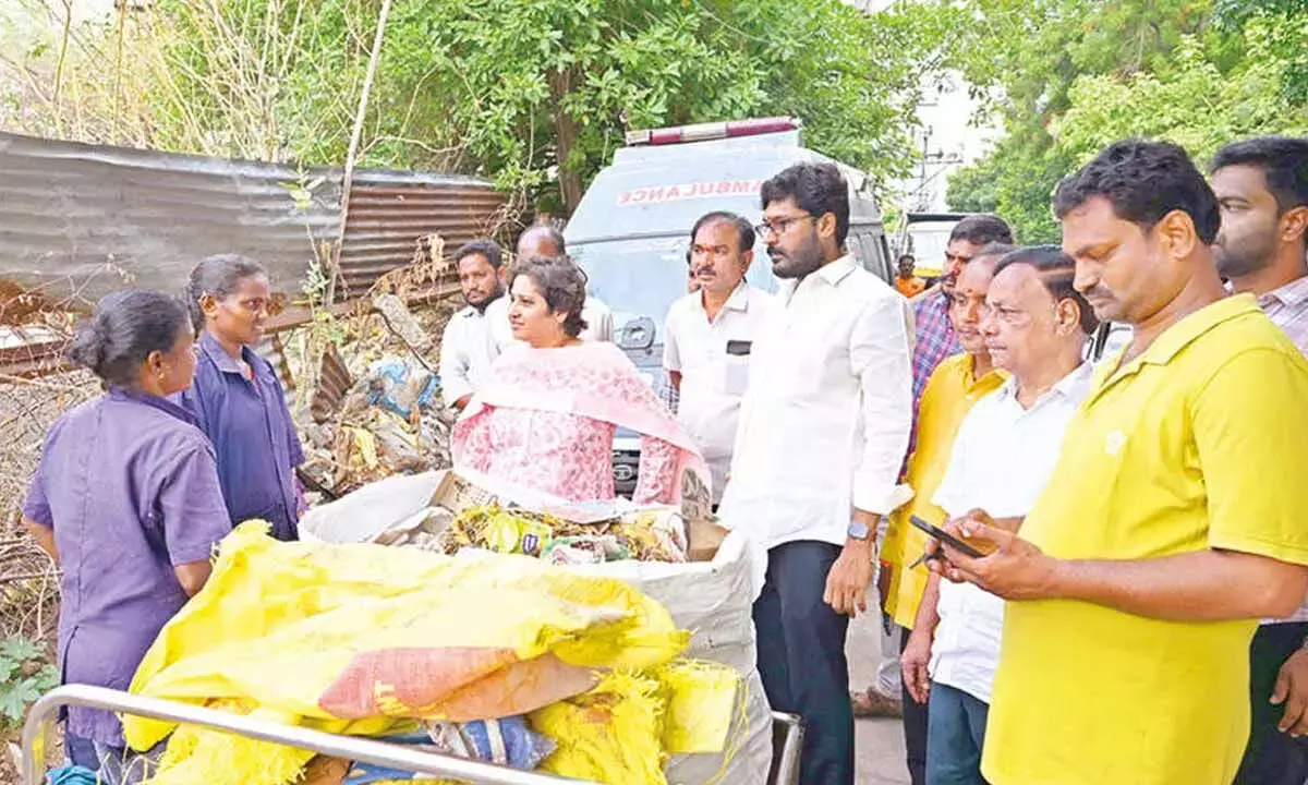 Andhra: स्वच्छ तिरुपति अभियान में शामिल होने के लिए जनता से अपील Andhra: स्वच्छ तिरुपति अभियान में शामिल होने के लिए जनता से अपील