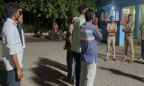एसपी का औचक रात्रिकालीन निरीक्षण, आउटर इलाकों में गश्त बढ़ी, कई पर कार्रवाई एसपी का औचक रात्रिकालीन निरीक्षण, आउटर इलाकों में गश्त बढ़ी, कई पर कार्रवाई