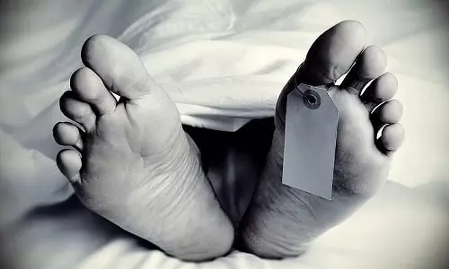 Indore : नशे में विवाद के बाद दोस्त ने की युवक की हत्या, पुलिस जांच शुरू Indore : नशे में विवाद के बाद दोस्त ने की युवक की हत्या, पुलिस जांच शुरू