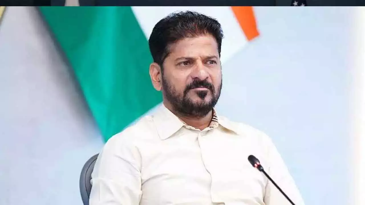 Telangana: रेवंत ने क्षेत्र का दौरा न करने वाले लापरवाह अधिकारियों के खिलाफ कार्रवाई का आदेश दिया Telangana: रेवंत ने क्षेत्र का दौरा न करने वाले लापरवाह अधिकारियों के खिलाफ कार्रवाई का आदेश दिया