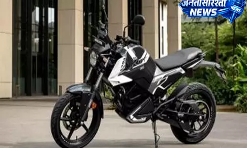 EV मार्केट में बढ़ी रफ्तार, सड़क पर दिखी नई इलेक्ट्रिक बाइक EV मार्केट में बढ़ी रफ्तार, सड़क पर दिखी नई इलेक्ट्रिक बाइक