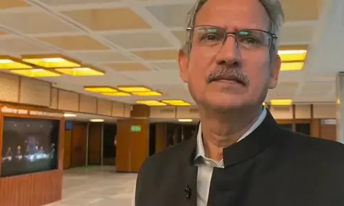 Anil Desai का बयान—शिंदे गुट में सांसदों के जाने की अफवाहें ‘बेबुनियाद’ Anil Desai का बयान—शिंदे गुट में सांसदों के जाने की अफवाहें ‘बेबुनियाद’