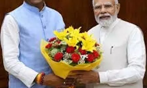 UP राजनीति गरमाई, डिप्टी CM का सपा पर निशाना UP राजनीति गरमाई, डिप्टी CM का सपा पर निशाना