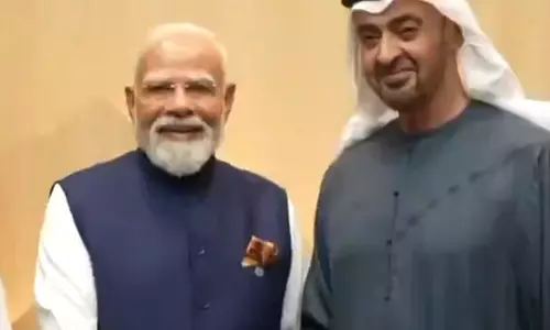 G7 समिट में पीएम मोदी और UAE राष्ट्रपति शेख मोहम्मद बिन जायद की द्विपक्षीय बैठक G7 समिट में पीएम मोदी और UAE राष्ट्रपति शेख मोहम्मद बिन जायद की द्विपक्षीय बैठक