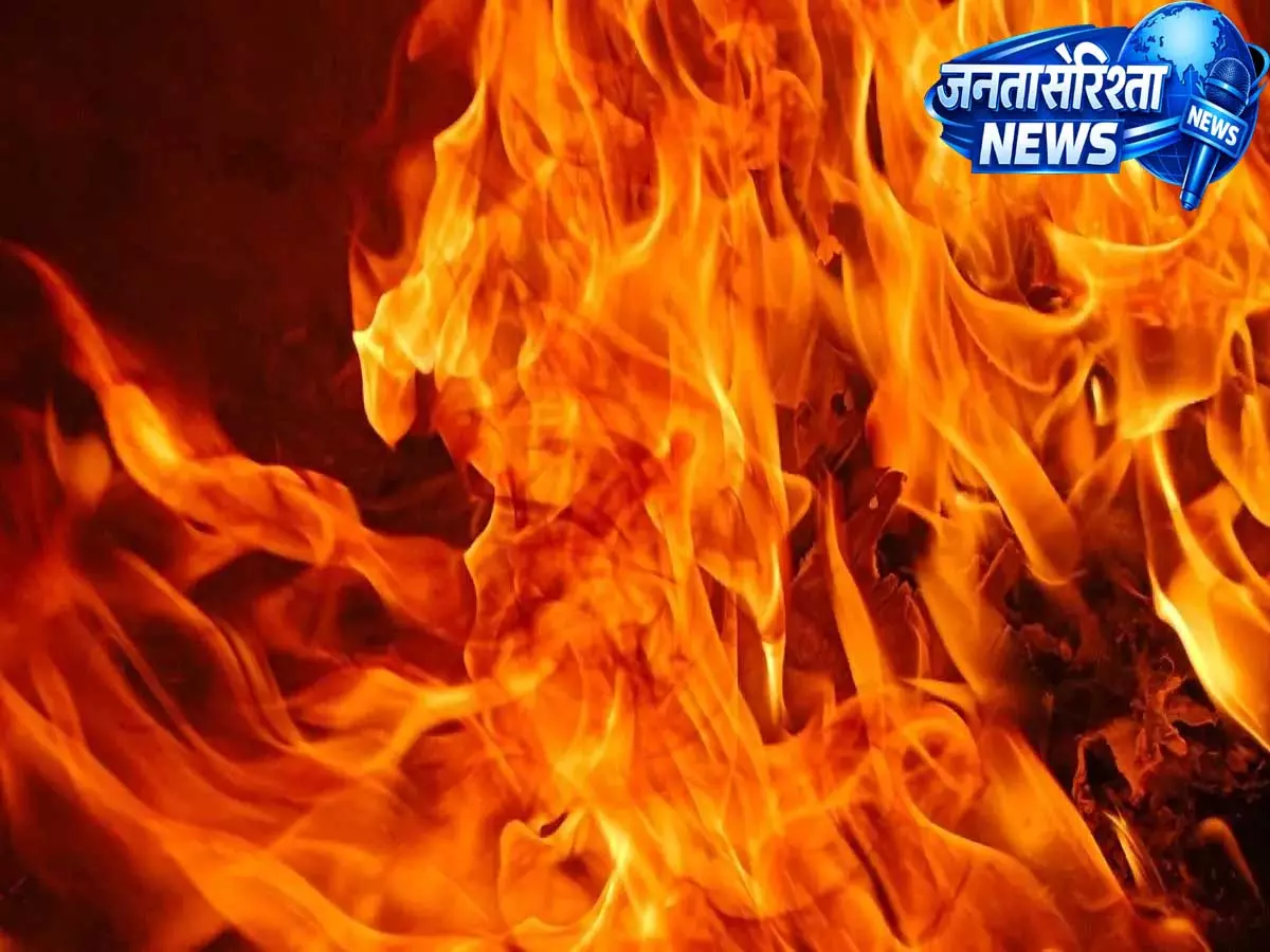 Mysuru: किचन में लगी आग में दो कर्मचारियों की दर्दनाक मौत, 15 लोगों को सुरक्षित बचाया Mysuru: किचन में लगी आग में दो कर्मचारियों की दर्दनाक मौत, 15 लोगों को सुरक्षित बचाया
