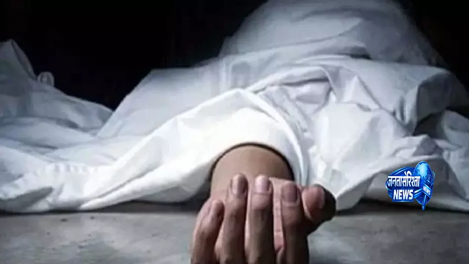 पत्नी की हत्या कर, 12 घंटे तक शव के साथ सोता रहा युवक पत्नी की हत्या कर, 12 घंटे तक शव के साथ सोता रहा युवक