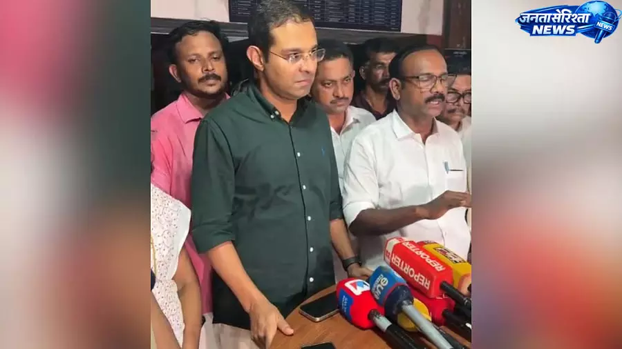 Ernakulam में परियाथुकावु भूमि विवाद सुलझा, सात दलित परिवारों के पुनर्वास का रास्ता साफ Ernakulam में परियाथुकावु भूमि विवाद सुलझा, सात दलित परिवारों के पुनर्वास का रास्ता साफ