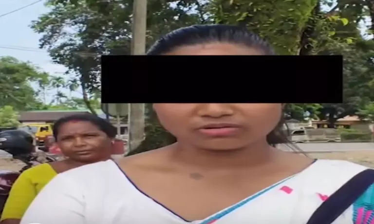 Assam: भीड़ के हमले में महिला के कपड़े उतारे गए, जोड़े के साथ मारपीट की गई Assam: भीड़ के हमले में महिला के कपड़े उतारे गए, जोड़े के साथ मारपीट की गई