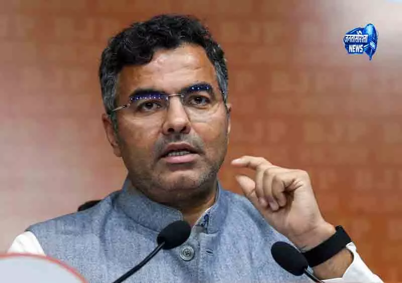 Delhi यमुना घाटों से 116 मीट्रिक टन कचरा हटाया गया: मंत्री Delhi यमुना घाटों से 116 मीट्रिक टन कचरा हटाया गया: मंत्री