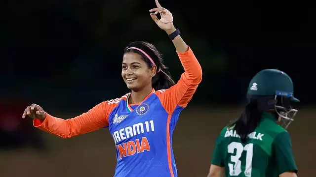 श्रेयंका पाटिल का खुलासा: चोट और डिप्रेशन के कारण छोड़ने वाली थीं क्रिकेट श्रेयंका पाटिल का खुलासा: चोट और डिप्रेशन के कारण छोड़ने वाली थीं क्रिकेट