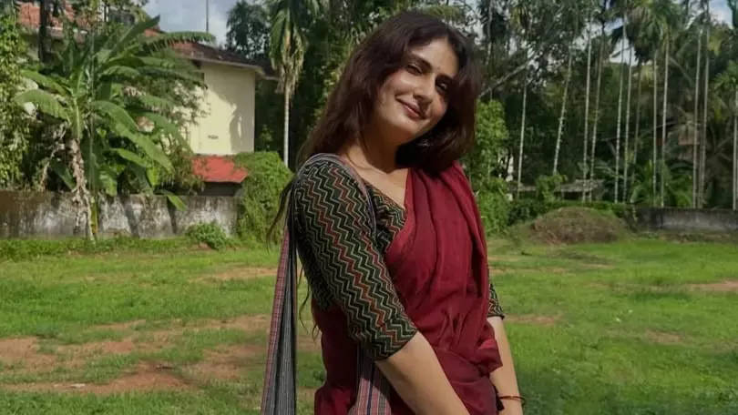 Fatima Sana Shaikh ने ‘छोटी-छोटी खुशियां’ के साथ सादगी का जश्न मनाया Fatima Sana Shaikh ने ‘छोटी-छोटी खुशियां’ के साथ सादगी का जश्न मनाया