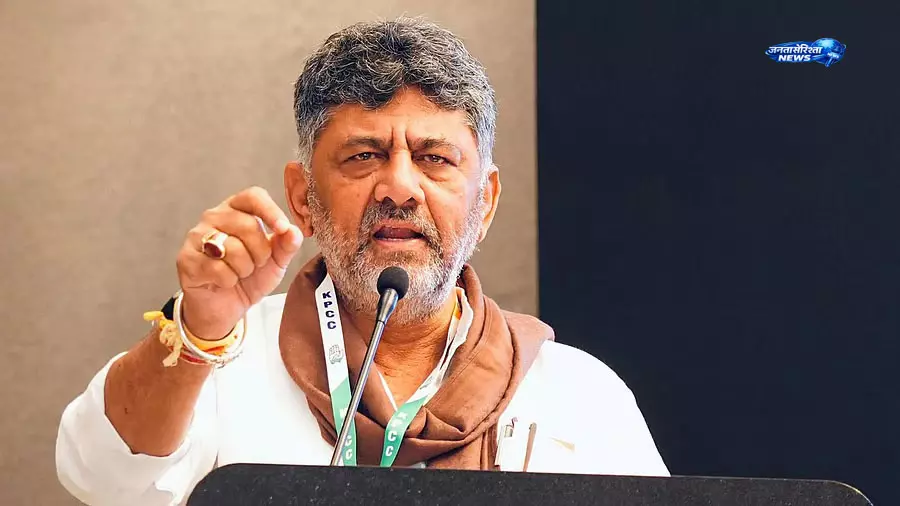 मुख्यमंत्री ने दिए निर्देश, लाभार्थियों को SMS से मिलेगी सहायता राशि की जानकारी मुख्यमंत्री ने दिए निर्देश, लाभार्थियों को SMS से मिलेगी सहायता राशि की जानकारी