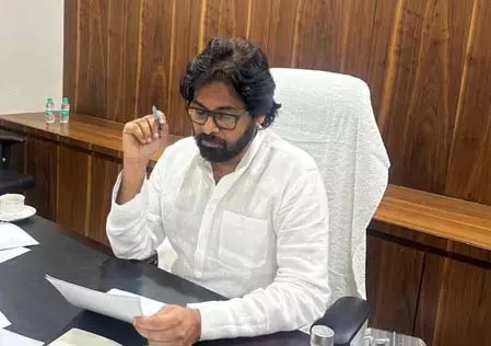 जन सेना पार्टी में शामिल होने की प्रक्रिया के समन्वय के लिए पवन कल्याण ने बनाई ज्वाइनिंग कमेटी जन सेना पार्टी में शामिल होने की प्रक्रिया के समन्वय के लिए पवन कल्याण ने बनाई ज्वाइनिंग कमेटी