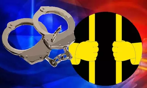 बिहार: गयाजी में पुलिस-अपराधियों के बीच मुठभेड़, ज्वेलरी लूटकांड के दो आरोपी गोली लगने से घायल बिहार: गयाजी में पुलिस-अपराधियों के बीच मुठभेड़, ज्वेलरी लूटकांड के दो आरोपी गोली लगने से घायल