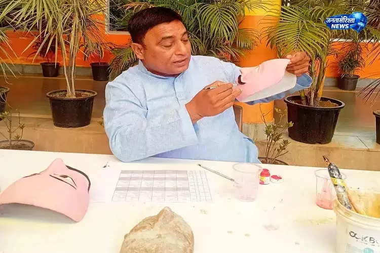 छऊ Artist Ranjit को मिला राष्ट्रीय सम्मान छऊ Artist Ranjit को मिला राष्ट्रीय सम्मान