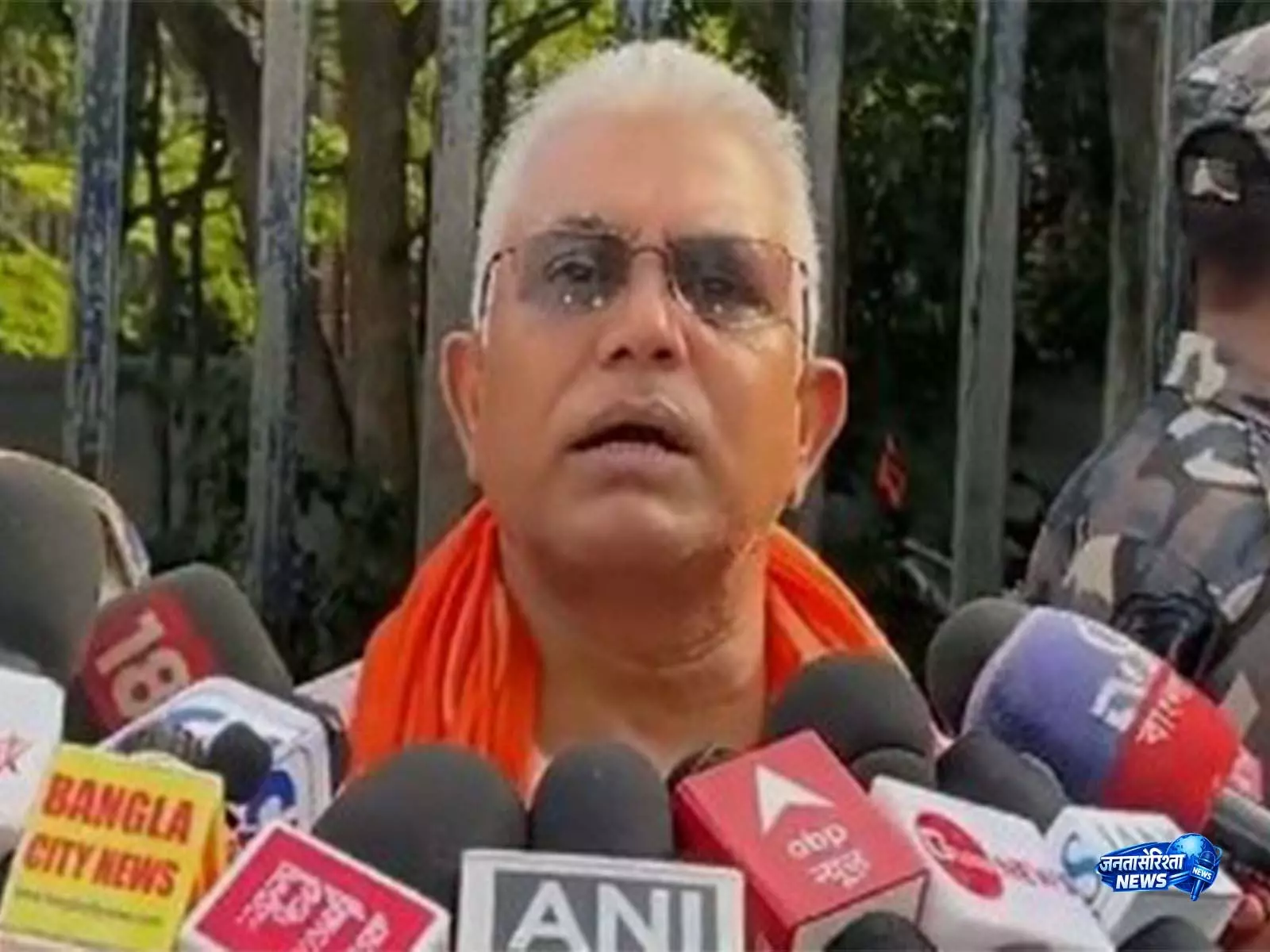 कई मामलों में उनका नाम आता है: अभिषेक बनर्जी की ED जांच पर दिलीप घोष का आरोप कई मामलों में उनका नाम आता है: अभिषेक बनर्जी की ED जांच पर दिलीप घोष का आरोप