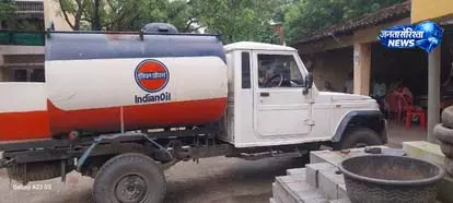 Bihar:टैंकर के जरिए हो रही थी अवैध शराब की सप्लाई Bihar:टैंकर के जरिए हो रही थी अवैध शराब की सप्लाई