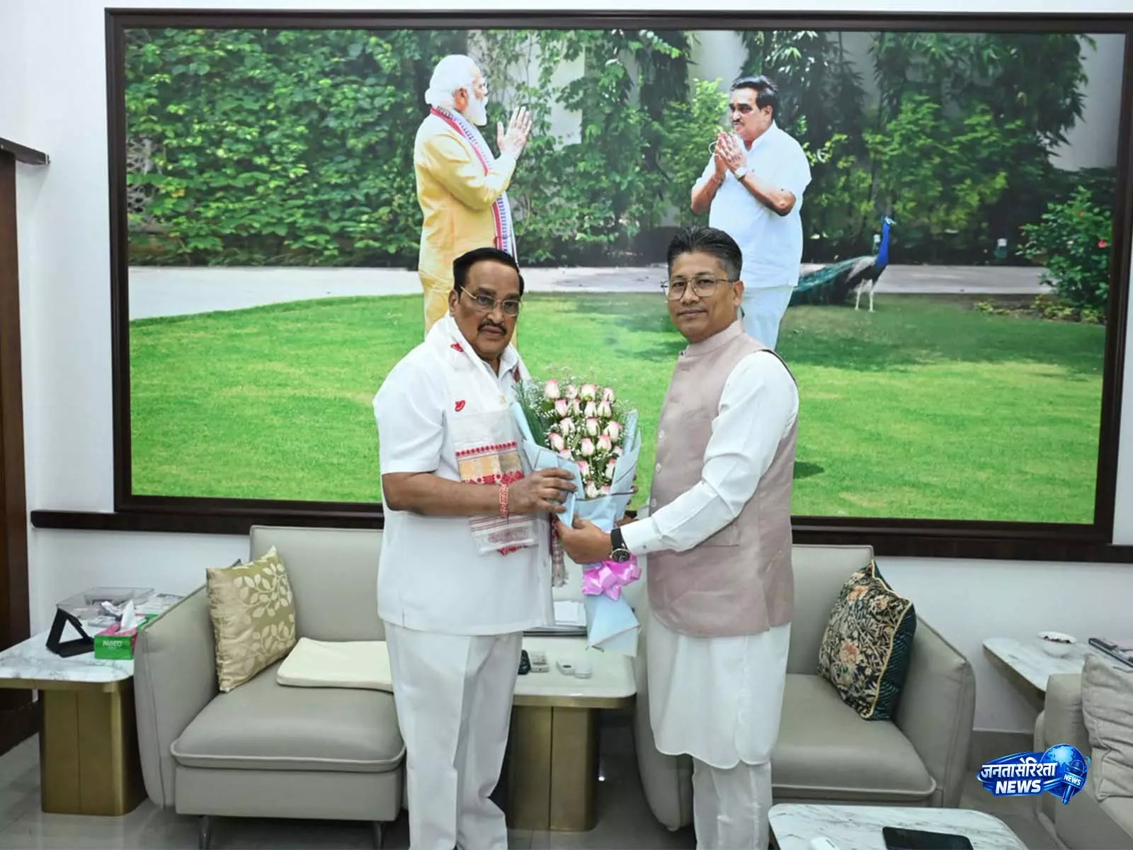 पीयूष हजारिका ने नई दिल्ली में केंद्रीय मंत्रियों C.R. Patil और शिवराज सिंह चौहान से की मुलाकात पीयूष हजारिका ने नई दिल्ली में केंद्रीय मंत्रियों C.R. Patil और शिवराज सिंह चौहान से की मुलाकात