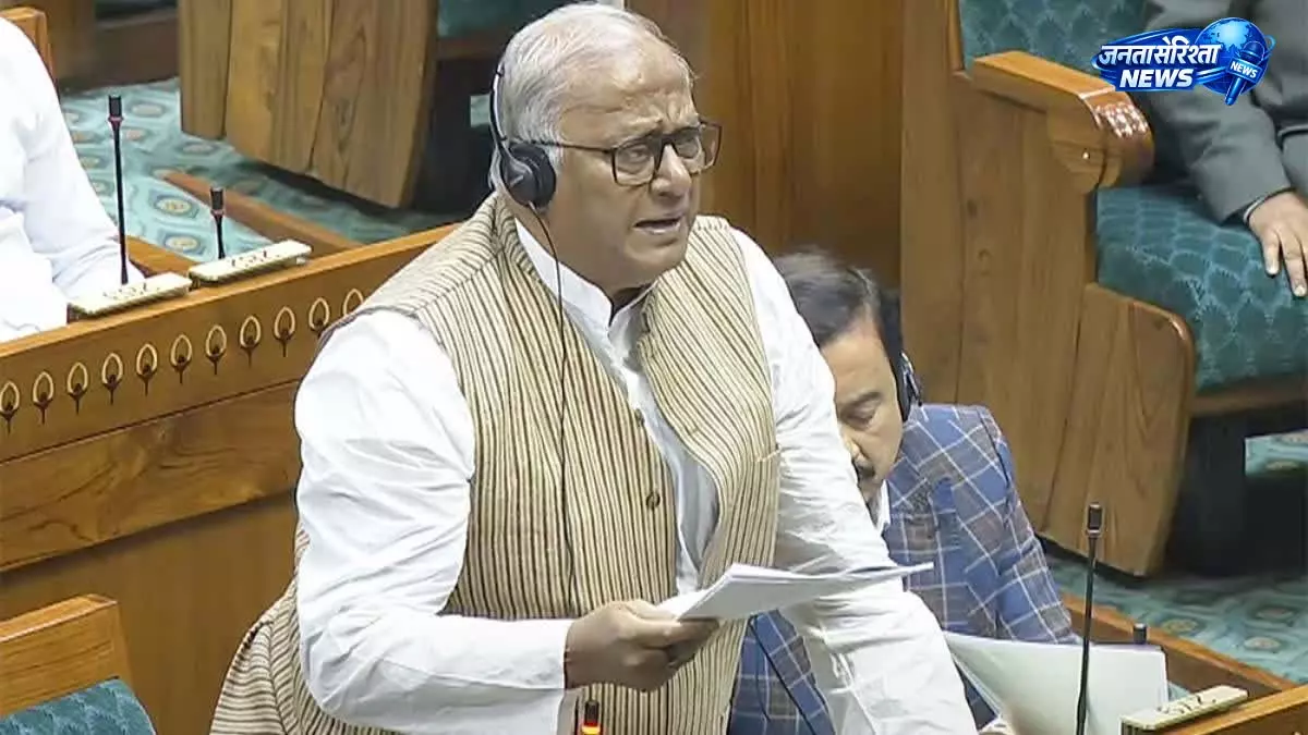 सौगत रॉय का सपा पर बड़ा हमला, “गद्दार” बयान से मचा हंगामा सौगत रॉय का सपा पर बड़ा हमला, “गद्दार” बयान से मचा हंगामा