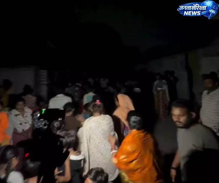 रायपुर में 250 परिवारों की बिजली काटे जाने की खबर पर स्थिति स्पष्ट रायपुर में 250 परिवारों की बिजली काटे जाने की खबर पर स्थिति स्पष्ट