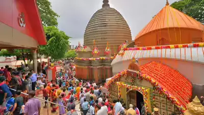 22 जून से अंबुबाची मेला: कामाख्या मंदिर में दर्शन पर रोक 22 जून से अंबुबाची मेला: कामाख्या मंदिर में दर्शन पर रोक