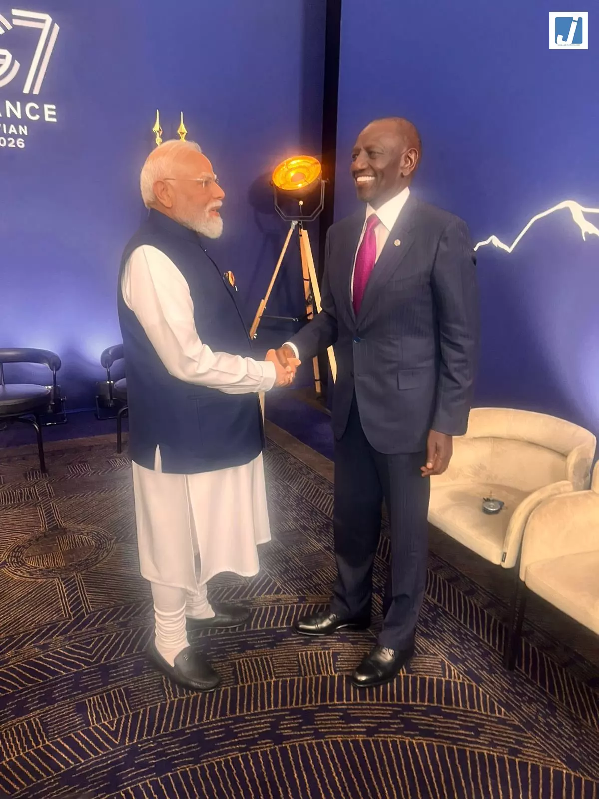 पीएम मोदी की केन्या के राष्ट्रपति विलियम रूटो से मुलाकात पीएम मोदी की केन्या के राष्ट्रपति विलियम रूटो से मुलाकात
