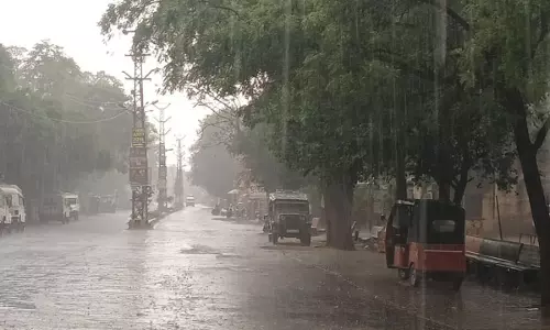 Jaipur: श्रीगंगानगर, चूरू और सीकर में मौसम ने ली करवट Jaipur: श्रीगंगानगर, चूरू और सीकर में मौसम ने ली करवट