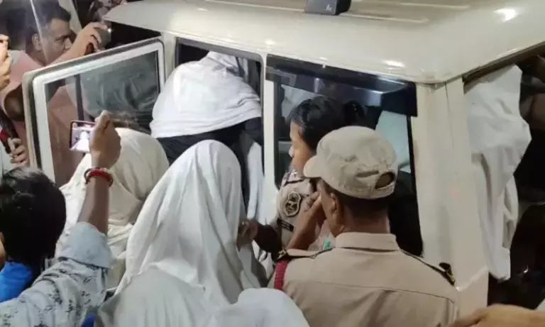 Assam: जोरहाट के होटल से संदिग्ध देह व्यापार मामले में 15 लोग दबोचे