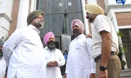 कांग्रेस पर्यवेक्षकों ने Delhi में पंजाब नेताओं से मुलाकात की कांग्रेस पर्यवेक्षकों ने Delhi में पंजाब नेताओं से मुलाकात की