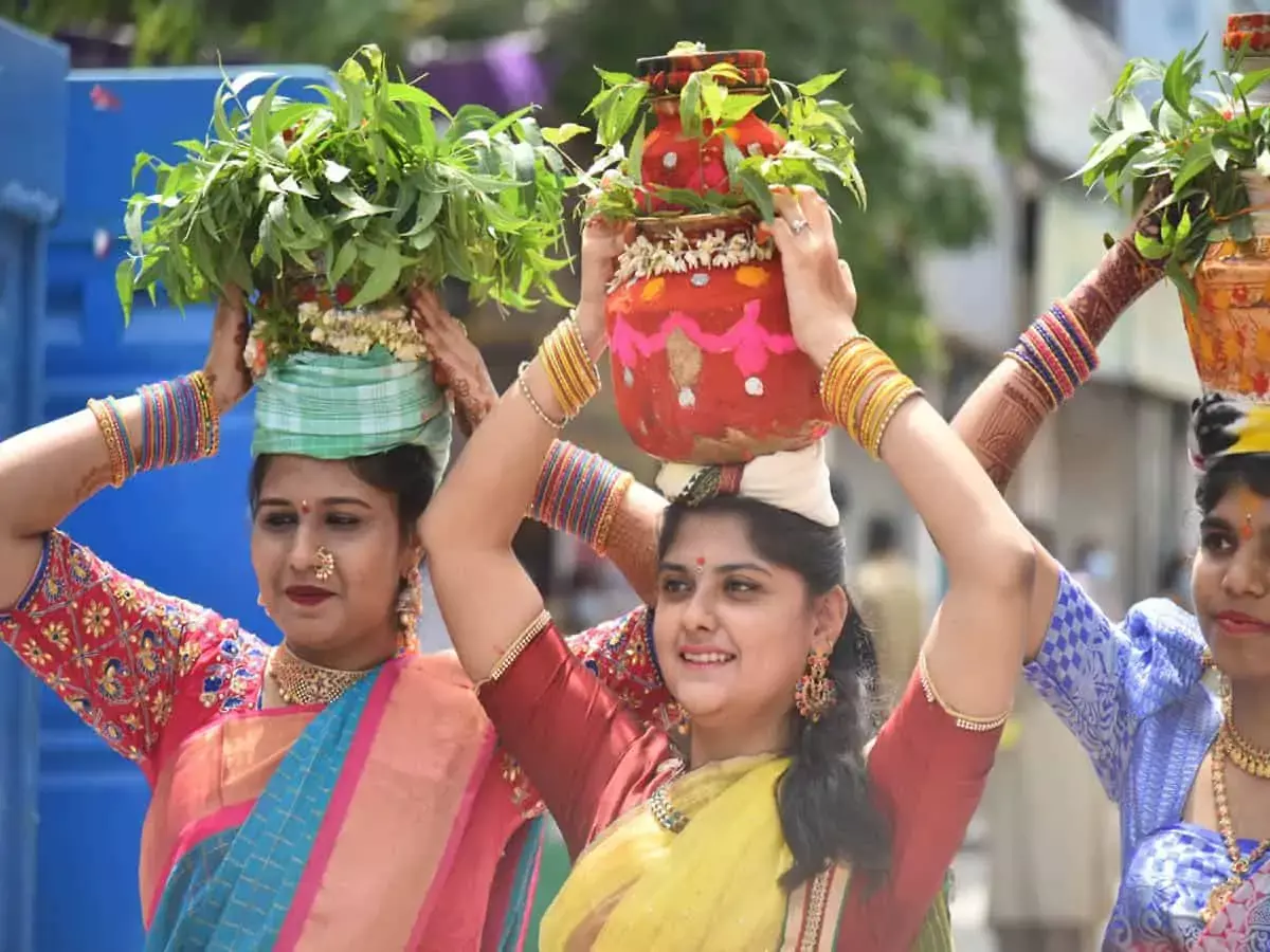 सिकंदराबाद बोनालू उत्सव 19 जुलाई से होगा शुरू सिकंदराबाद बोनालू उत्सव 19 जुलाई से होगा शुरू