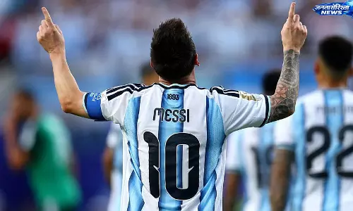 Messi की हैट्रिक से अर्जेंटीना की बड़ी जीत, वर्ल्ड कप में 16 गोल के साथ क्लोज़ की बराबरी Messi की हैट्रिक से अर्जेंटीना की बड़ी जीत, वर्ल्ड कप में 16 गोल के साथ क्लोज़ की बराबरी