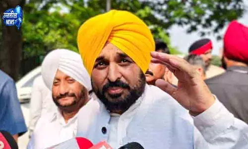 Chandigarh कांग्रेस-बीजेपी ने भगवंत मान को दी सलाह, अकाल तख्त से न टकराएं Chandigarh कांग्रेस-बीजेपी ने भगवंत मान को दी सलाह, अकाल तख्त से न टकराएं