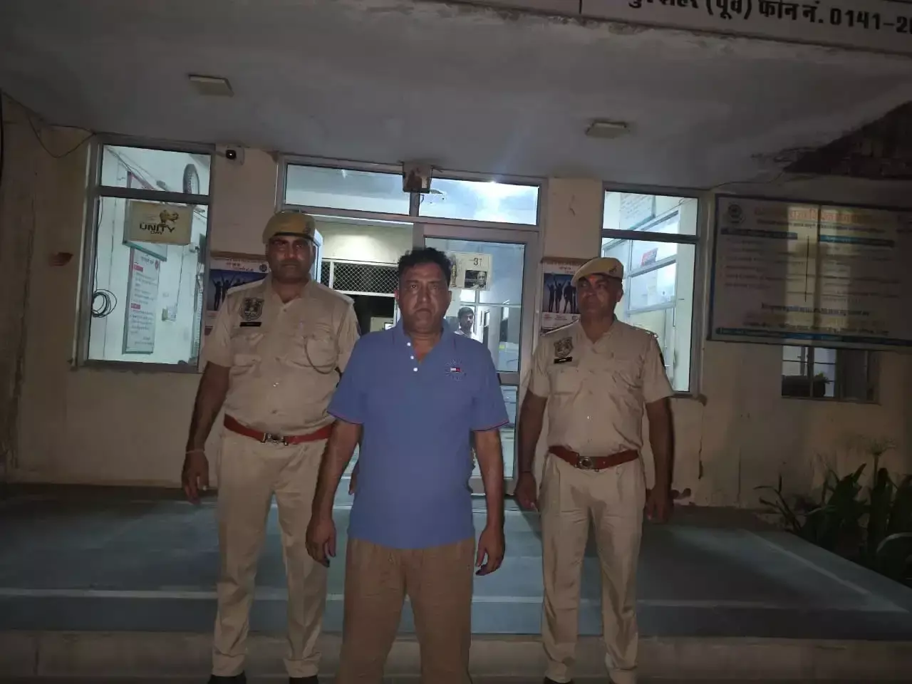 Jaipur: पटाखा फैक्ट्री आग मामले में मुख्य आरोपी पुलिस के शिकंजे में Jaipur: पटाखा फैक्ट्री आग मामले में मुख्य आरोपी पुलिस के शिकंजे में