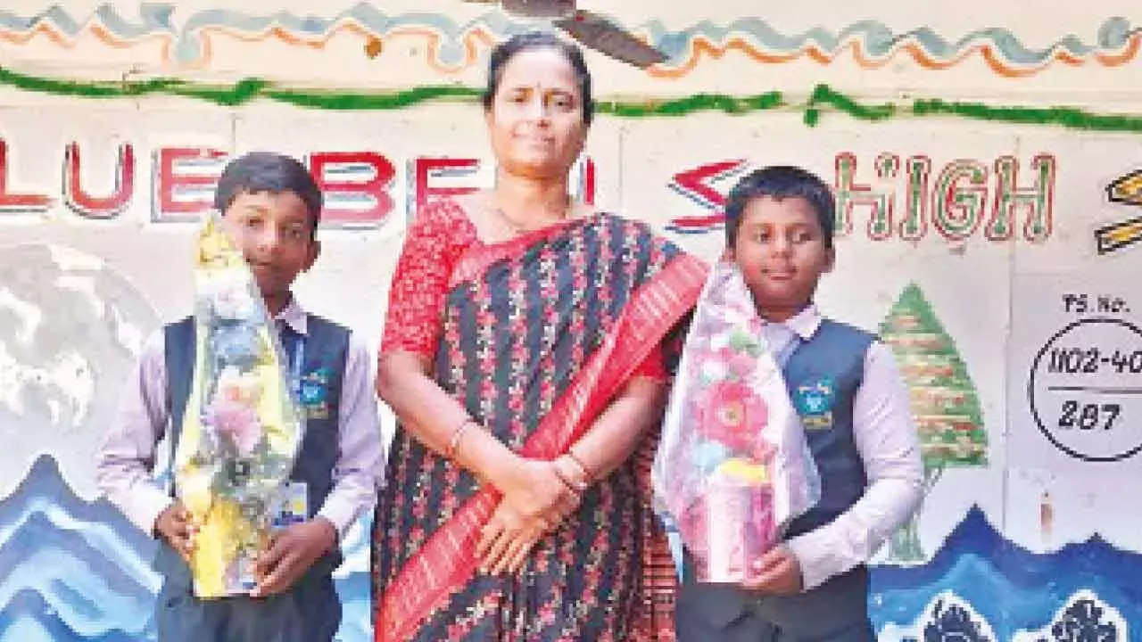 Telangana: ब्लू बेल्स के चैंपियन खिलाड़ियों को प्रतिष्ठित स्पोर्ट्स स्कूलों में दाखिला मिला
