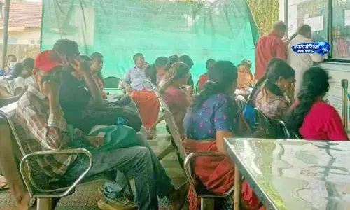 Kerala : बुखार के मरीजों में बढ़ोतरी, सरकारी अस्पतालों में लगातार बढ़ रही भीड़ Kerala : बुखार के मरीजों में बढ़ोतरी, सरकारी अस्पतालों में लगातार बढ़ रही भीड़