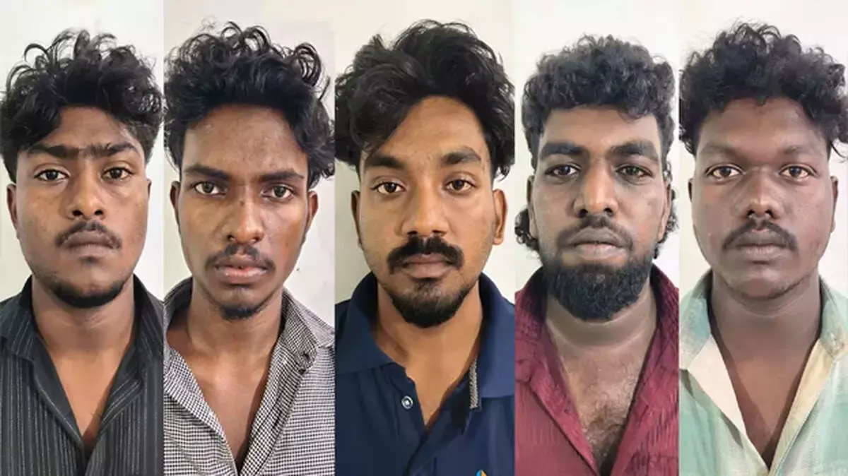 kerala: महिला को बचाने वाले बाइकर और ट्रक ड्राइवर को दी गई धमकी
