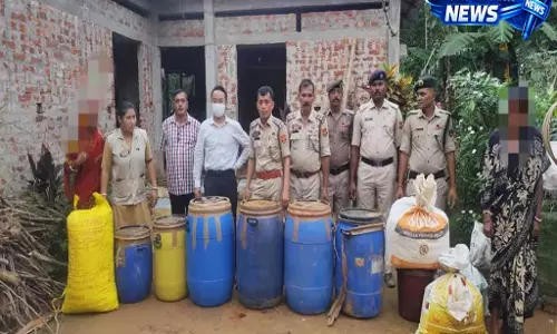 Tripura: सीमावर्ती इलाके में 210.5 किलोग्राम गांजा ज़ब्त, तस्करी नेटवर्क पर पुलिस की सख्त कार्रवाई Tripura: सीमावर्ती इलाके में 210.5 किलोग्राम गांजा ज़ब्त, तस्करी नेटवर्क पर पुलिस की सख्त कार्रवाई
