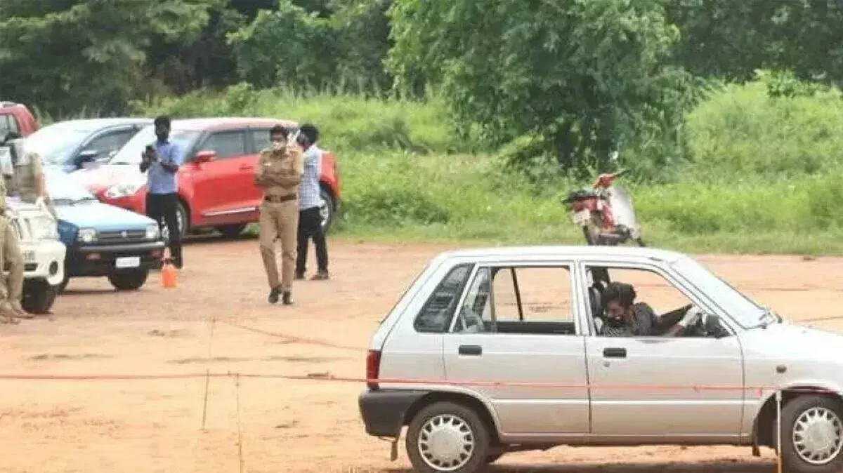 kerala: ड्राइविंग टेस्ट में बड़े बदलाव; MVD ने ‘H’ टेस्ट के नियमों में ढील दी kerala: ड्राइविंग टेस्ट में बड़े बदलाव; MVD ने ‘H’ टेस्ट के नियमों में ढील दी