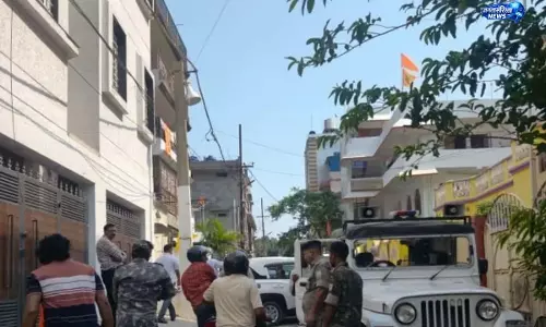 लोहरदगा: पुलिस सुरक्षा में निर्माण कार्य तेज लोहरदगा: पुलिस सुरक्षा में निर्माण कार्य तेज