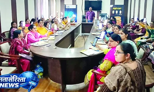 महिलाओं को उपभोक्ता अधिकारों पर किया जागरूक महिलाओं को उपभोक्ता अधिकारों पर किया जागरूक