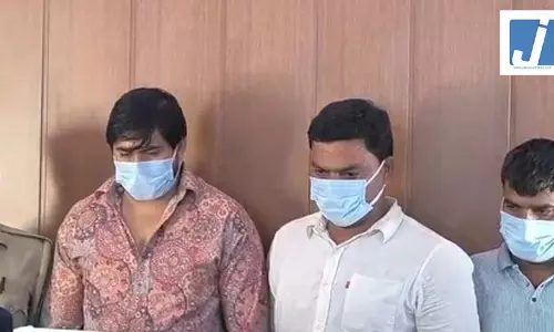 जीटी रोड पर फायरिंग करने वाले तीन आरोपी गिरफ्तार, भारी मात्रा में हथियार और कारतूस बरामद जीटी रोड पर फायरिंग करने वाले तीन आरोपी गिरफ्तार, भारी मात्रा में हथियार और कारतूस बरामद