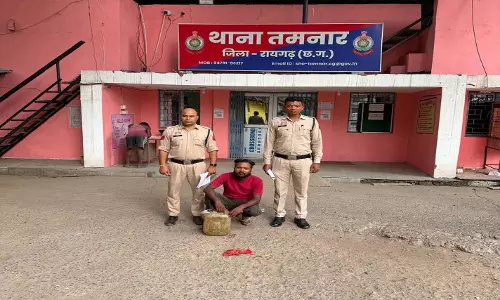 अवैध महुआ शराब पर कार्रवाई, 10 लीटर शराब के साथ आरोपी गिरफ्तार