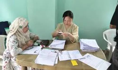 Sikkim ने मतदाता सूची संशोधन के लिए गणना प्रपत्रों का 100% वितरण पूरा कर लिया Sikkim ने मतदाता सूची संशोधन के लिए गणना प्रपत्रों का 100% वितरण पूरा कर लिया