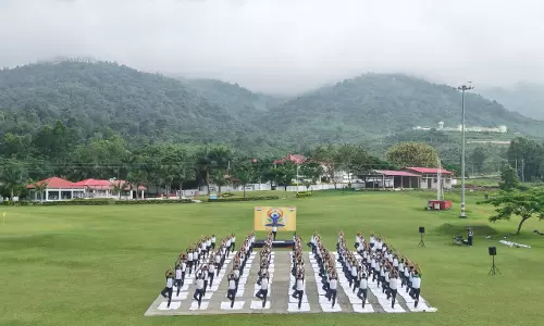 अंतरराष्ट्रीय योग दिवस से पहले सेना का विशेष आयोजन, मणिपुर में जवानों ने किया योगाभ्यास अंतरराष्ट्रीय योग दिवस से पहले सेना का विशेष आयोजन, मणिपुर में जवानों ने किया योगाभ्यास