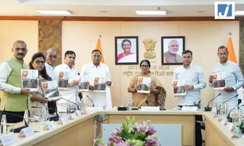 सीएम रेखा गुप्ता की अध्यक्षता में मानसून से पहले बाढ़ नियंत्रण तैयारी की समीक्षा बैठक