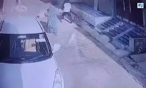 CCTV वीडियो VIRAL खुला खौफनाक सच, बेटे की पिटाई से पिता की मौत